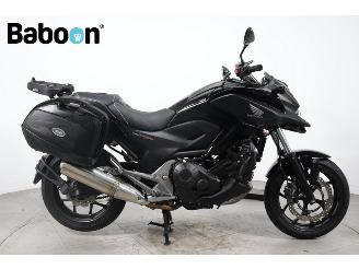 Vaurioauto  motor cycles Honda  NC 750 X C-ABS 2016/3