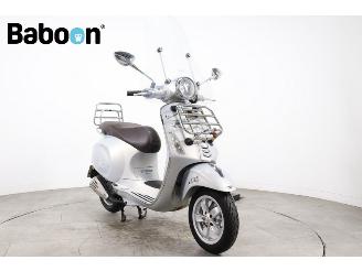 Vespa  Primavera 25KM picture 2