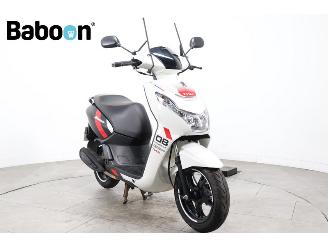 Peugeot  Kisbee RS 25KM picture 6