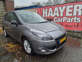 skadebil auto Renault Grand-scenic 1.4 tce celsium 2011/1