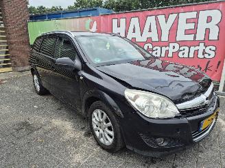 skadebil auto Opel Astra 1.8 temptation 2007/5