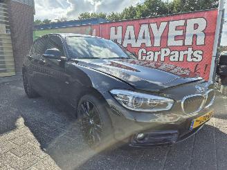 krockskadad bil auto BMW 1-serie 118i centennial high executive 2016/2