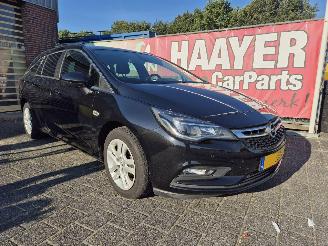 Avarii autoturisme Opel Astra sports tourer 1.0 online edition 2018/8