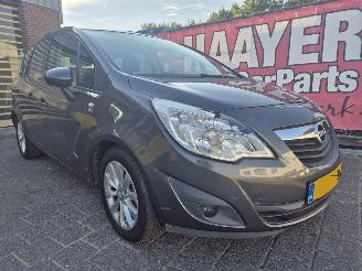 krockskadad bil auto Opel Meriva 1.4 cosmo 2012/10