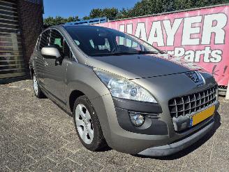 uszkodzony samochody osobowe Peugeot 3008 1.6 vti blue lease 2011/10
