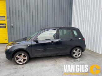 Mazda 2  picture 2
