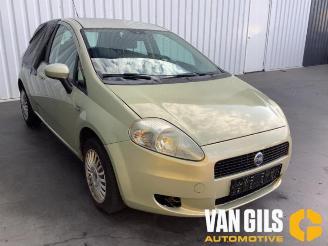 Fiat Grande Punto Grande Punto (199), Hatchback, 2005 1.2 picture 2