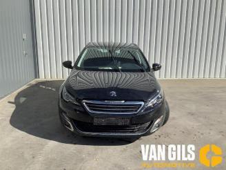 Vrakbiler auto Peugeot 308 308 SW (L4/L9/LC/LJ/LR), Combi 5-drs, 2014 / 2021 1.2 12V e-THP PureTech 130 2015/10