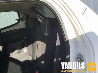 Peugeot 108 108, Hatchback, 2014 1.0 12V picture 22