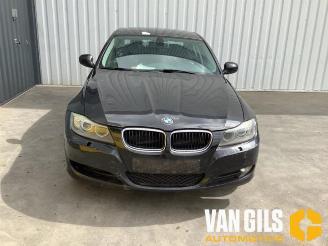 rozbiórka samochody osobowe BMW 3-serie 3 serie (E90), Sedan, 2005 / 2011 318i 16V 2011/1