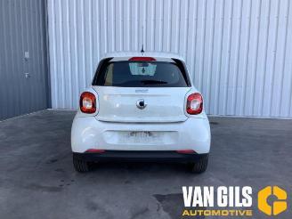 Vaurioauto  passenger cars Smart Forfour Forfour (453), Hatchback 5-drs, 2014 1.0 12V 2018/4