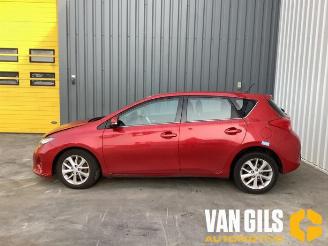 Vrakbiler auto Toyota Auris  2015/2