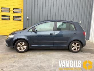 Coche siniestrado Volkswagen Golf plus Golf Plus (5M1/1KP), MPV, 2005 / 2013 1.6 FSI 16V 2006/5