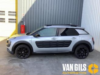 Vrakbiler auto Citroën C4 cactus C4 Cactus (0B/0P), Hatchback 5-drs, 2014 1.2 PureTech 82 12V 2018/2