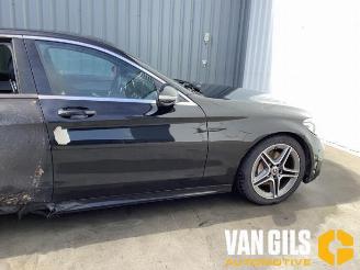 Vrakbiler auto Mercedes C-klasse C (W205), Sedan, 2013 / 2021 C-200 1.5 EQ Boost 2019/11