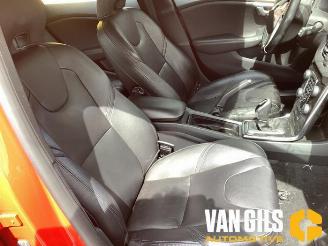 Volvo V-40 V40 (MV), Hatchback 5-drs, 2012 / 2019 1.5 T2 16V Geartronic picture 12
