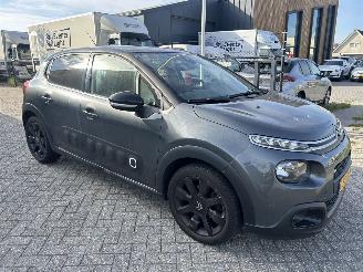 Voiture accidenté Citroën C3 1.2 PureTech Shine 2017/9