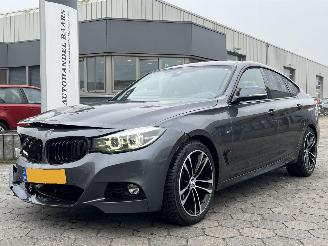 Voiture accidenté BMW 3-serie GT 320i M x-Drive High Exe 2019/1