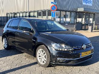 skadebil auto Volkswagen Golf 1.5 TSI Comfortline Business 2019/11