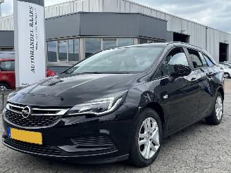 skadebil auto Opel Astra Sports Tourer 1.0 Turbo Online Edition 2018/11