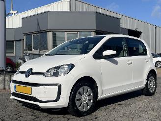 Schadeauto Volkswagen Up! 1.0 BMT move up! 2018/1