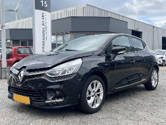 uszkodzony samochody osobowe Renault Clio 0.9 TCe Limited 2016/11