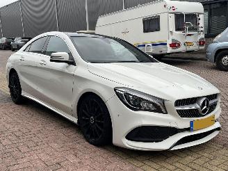 Schadeauto Mercedes Cla-klasse 180 Ambition PANO AUTOMAAT 2017/2