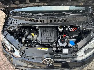 Volkswagen Up! 1.0 BMT move up! picture 6