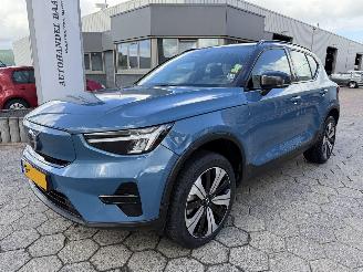 uszkodzony samochody osobowe Volvo XC40 Recharge Core 70 kWh 2023/1