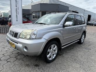 Schadeauto Nissan X-Trail 2.0 Columbia Style 2wd 2007/9