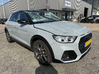 damaged passenger cars Audi A1 CITYCARVER 25 TFSI epic 2020/4