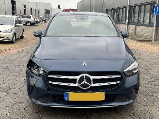 Mercedes B-klasse 200 Business Solution Plus AUTOMAAT picture 2