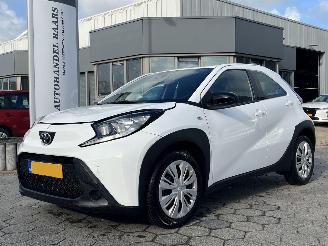 Schadeauto Toyota Aygo X 1.0 VVT-i MT Play 2024/3