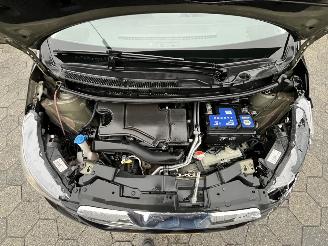 Peugeot 108 1.0 e-VTi Envy picture 7