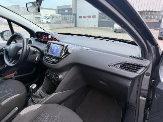 Peugeot 208 1.4 VTi Active picture 15