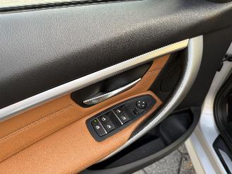 BMW 3-serie 320i High Executive picture 8