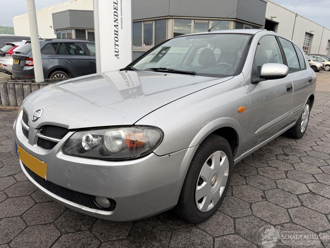 Nissan Almera 1.5 Visia