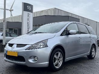 Auto incidentate Mitsubishi Grandis 2.4-16V Intense 6p. 2004/7