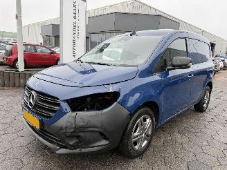 krockskadad bil bedrijf Mercedes Citan 108 CDI L1 2022/5