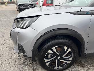 Peugeot e-2008 EV GT 50 kWh picture 8