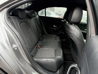 Mercedes A-klasse 250 e Premium Automaat picture 12
