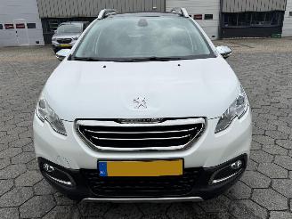 Peugeot 2008 1.2 PureTech Féline picture 2