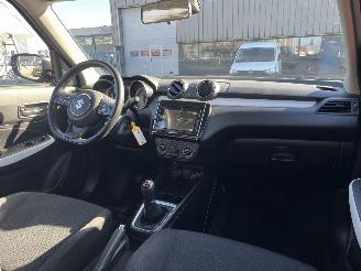 Suzuki Swift 1.2 Select Smart Hybrid picture 12