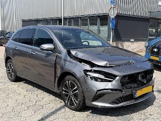 Mercedes B-klasse 250 e Star Edition AMG Line Plus picture 3