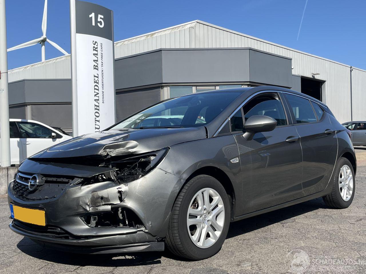Opel Astra 1.0 Business+