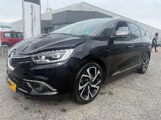 damaged passenger cars Renault Scenic Grand Scénic 1.2 TCe Bose 7p. 2017/3