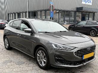Ford Focus 1.0 EcoBoost Hybrid Titanium picture 4