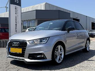 Vaurioauto  passenger cars Audi A1 Sportback 1.0 TFSI Adrenalin 2017/2