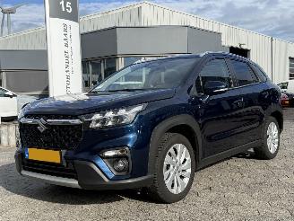 Vaurioauto  passenger cars Suzuki S-Cross 1.4 Boosterjet Select Smart Hybrid 2024/11