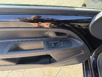 Volkswagen Up! 1.0 high up! picture 12